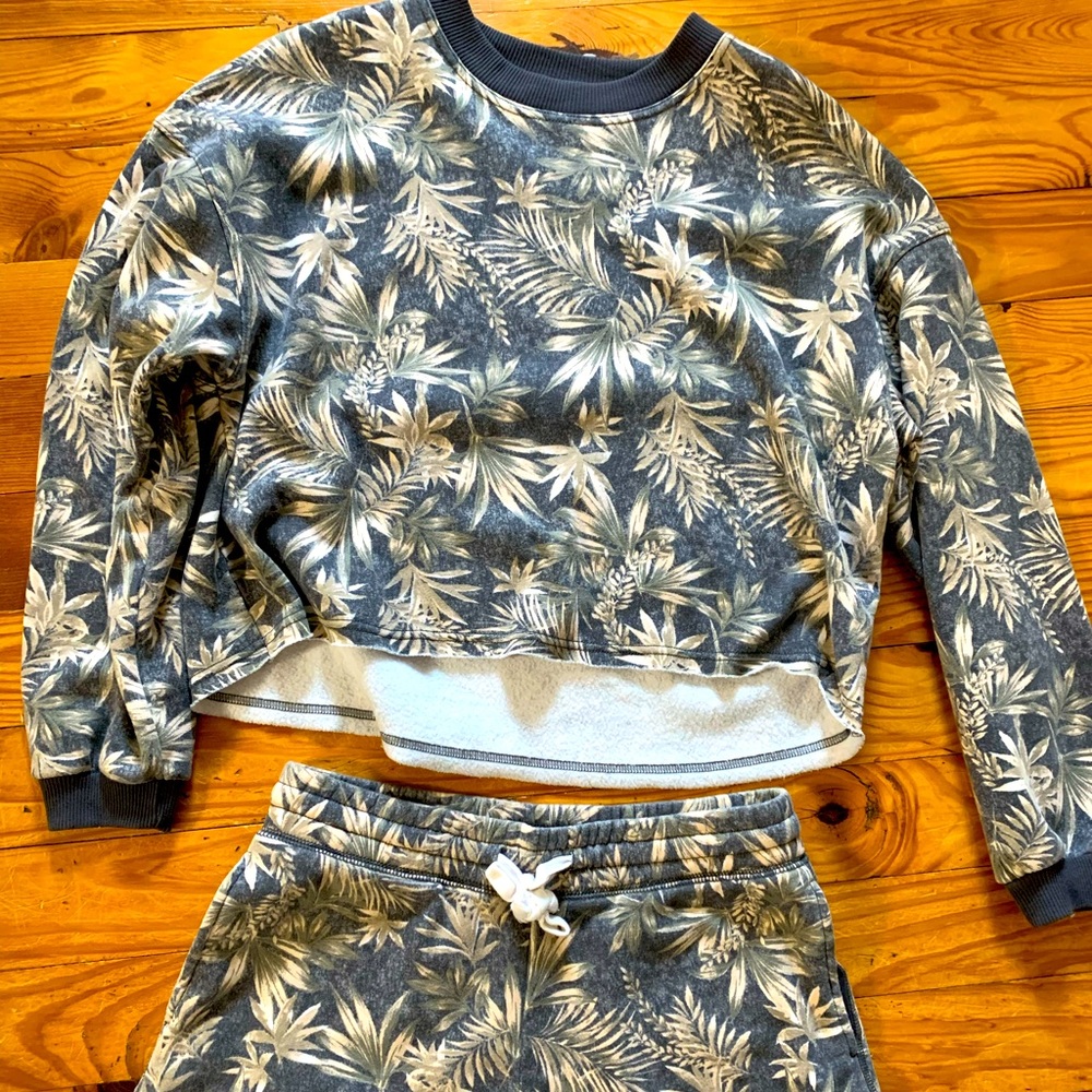 American Eagle Two-Piece Lounge Set
